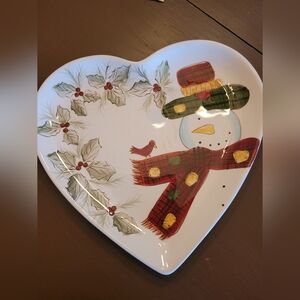 Laurie Gates Heart-Shaped Snowman Holiday Plate